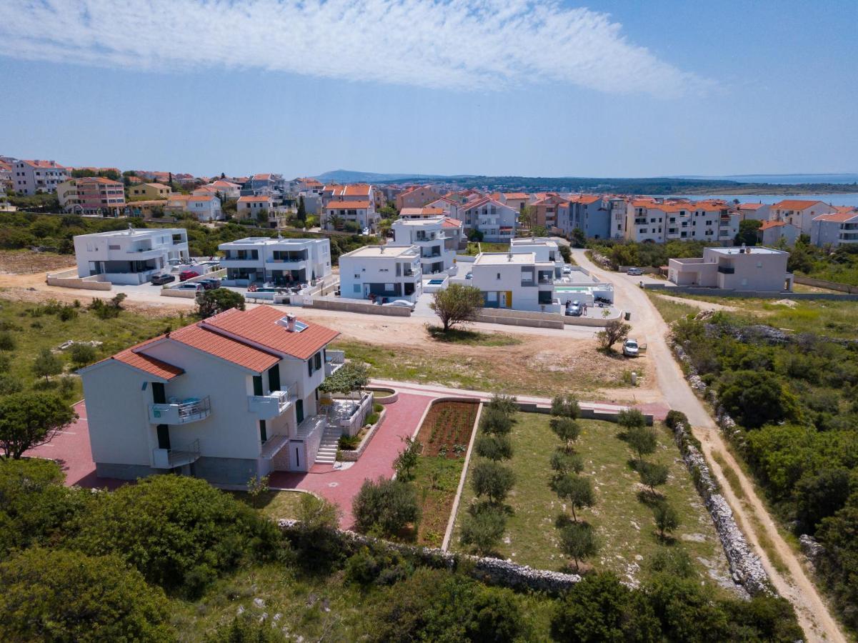 Agata Apartments Novalja Exterior foto